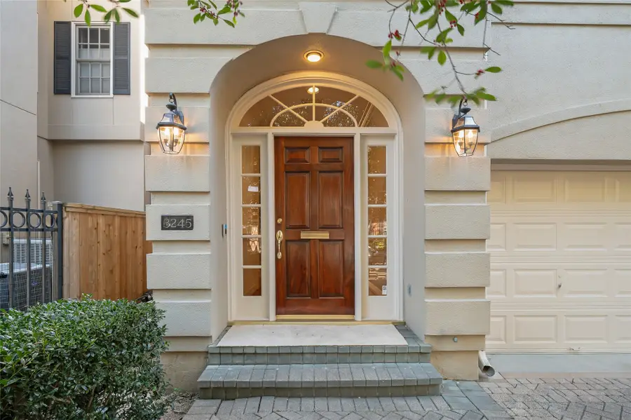 3245 Maroneal Street, Houston, TX 77025 - Image #2