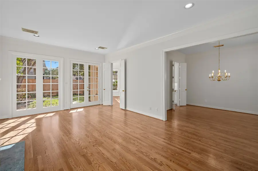 3245 Maroneal Street, Houston, TX 77025 - Image #3