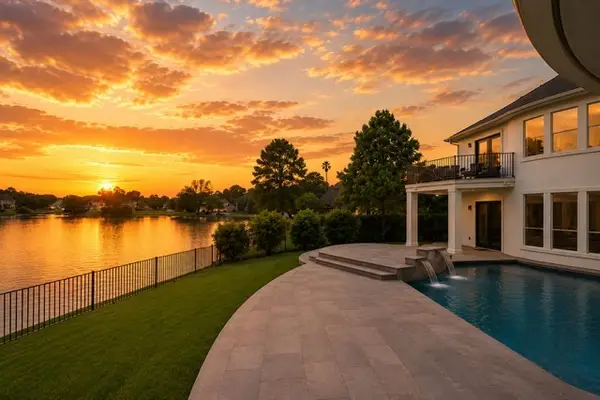 2734 Peninsulas Drive, Missouri City, TX 77459