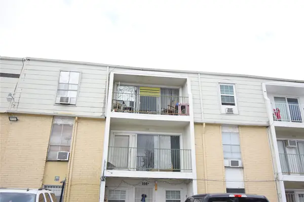 8200 S Broadway Street #158N, Houston, TX 77061