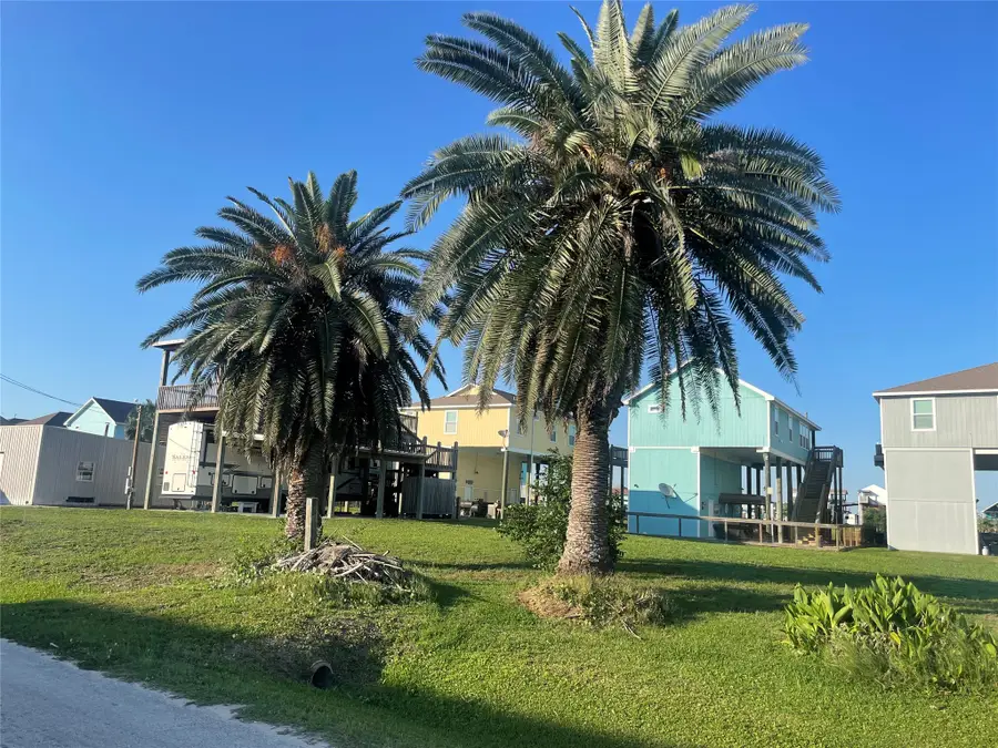 956 S Tinkle Lane, Crystal Beach, TX 77650 - #3