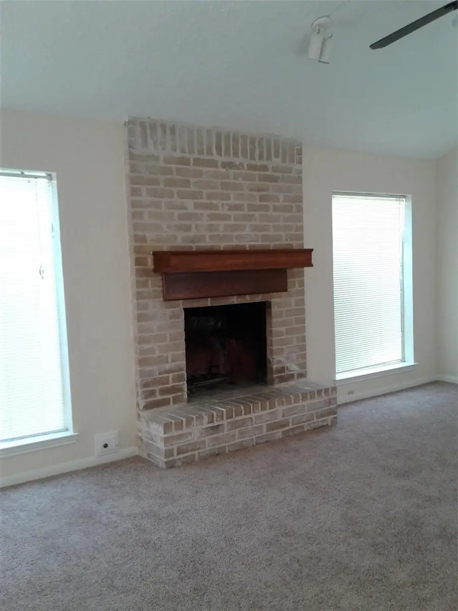 11927 Lakewood West Drive, Cypress, TX 77429 - Image #2