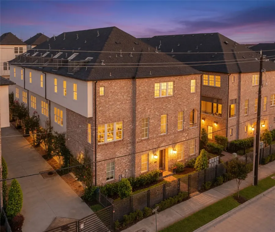 2705 Maxroy Street, Houston, TX 77007 - #2