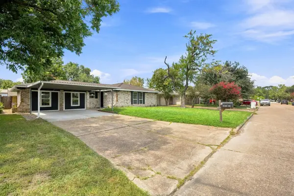 6418 Silver Chalice Drive, Houston, TX 77088