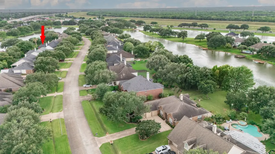 314 Bridge Crest Boulevard, Houston, TX 77082 - #2