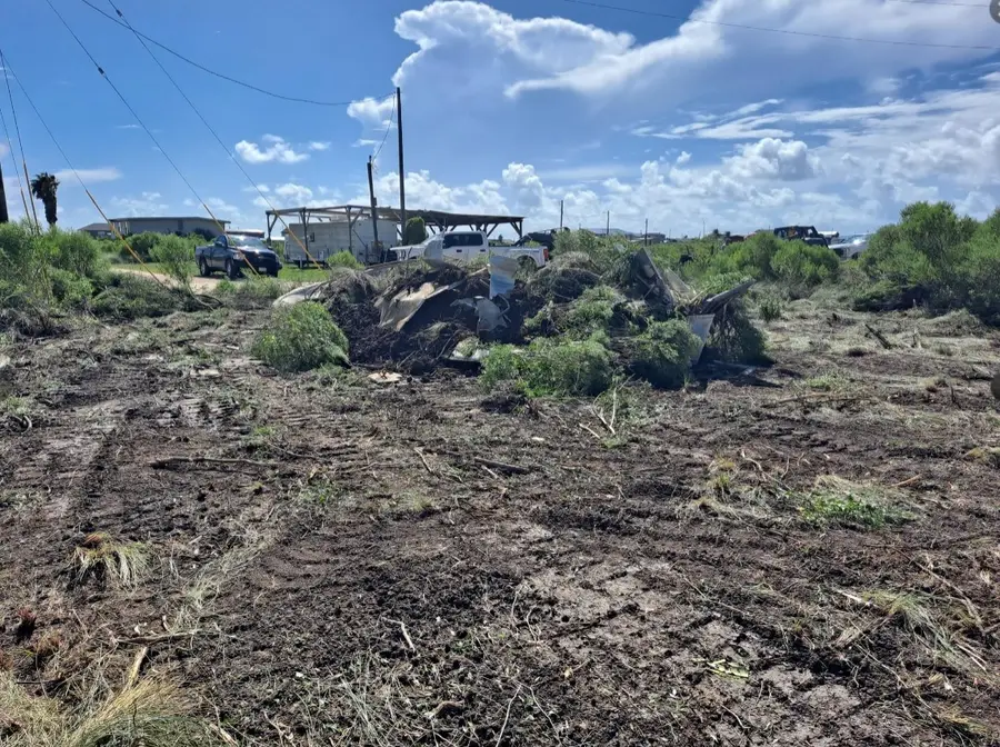 942 Marlin Drive, Sargent, TX 77414 - Image #3