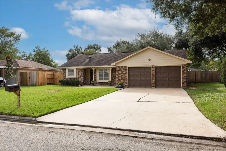 3926 Marilyn Street, Rosenberg, TX 77471 - #2