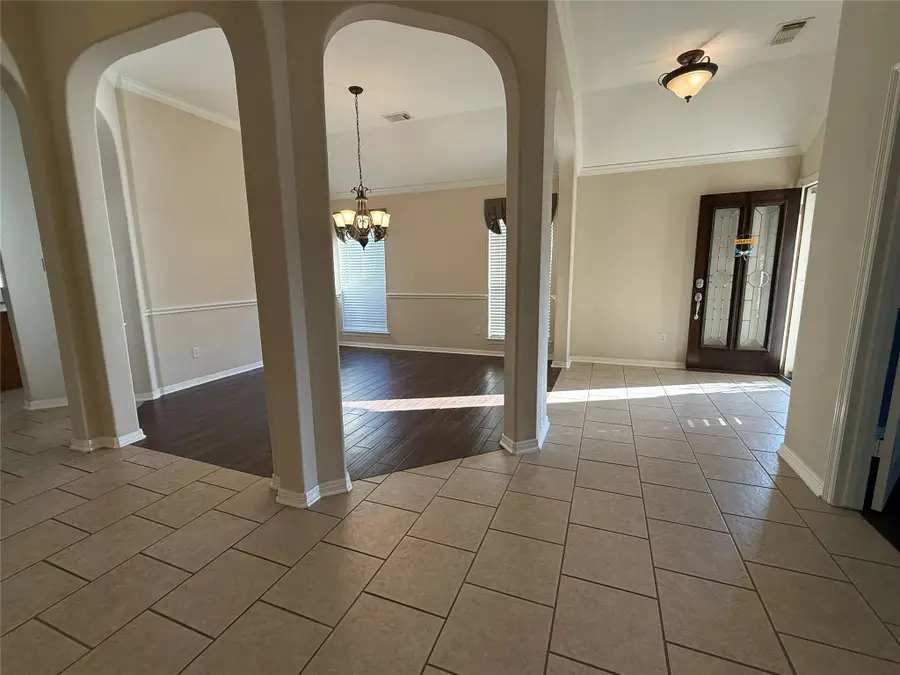 10002 Deer Track Court, Houston, TX 77064 - Image #3