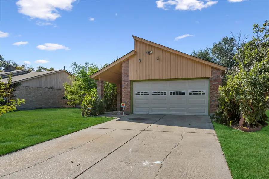 2919 Sunwood Drive, Houston, TX 77038 - Image #2