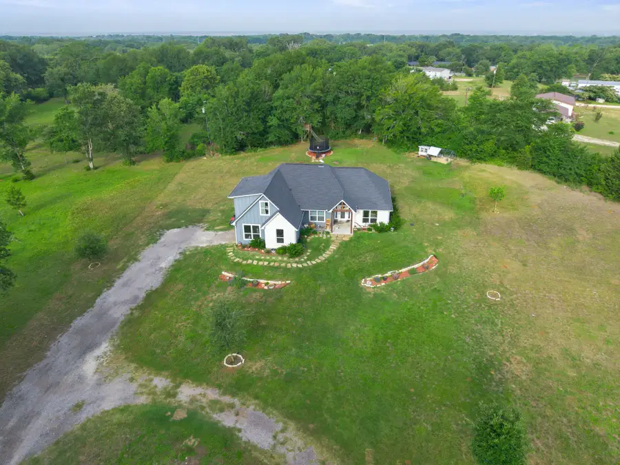 10856 Whispering Oaks Drive, Hearne, TX 77859 - #3