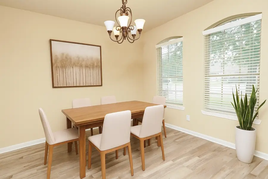 3042 Camelia View Lane, Dickinson, TX 77539 - Image #2