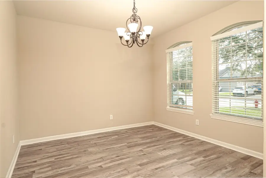 3042 Camelia View Lane, Dickinson, TX 77539 - Image #3