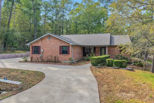 10 S Royale Greens Drive, Coldspring, TX 77331