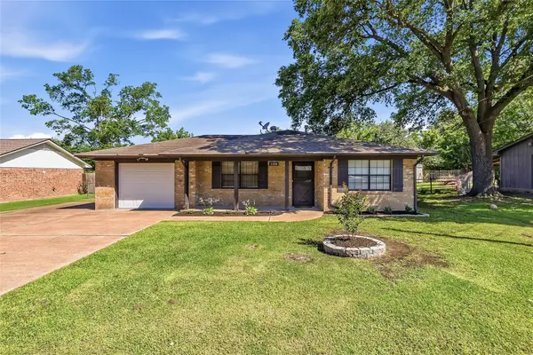 108 W Viser Street, Madisonville, TX 77864