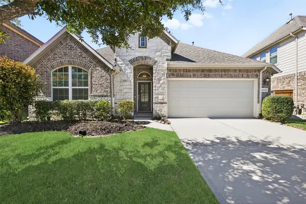 10623 Paula Bluff Lane, Cypress, TX 77433