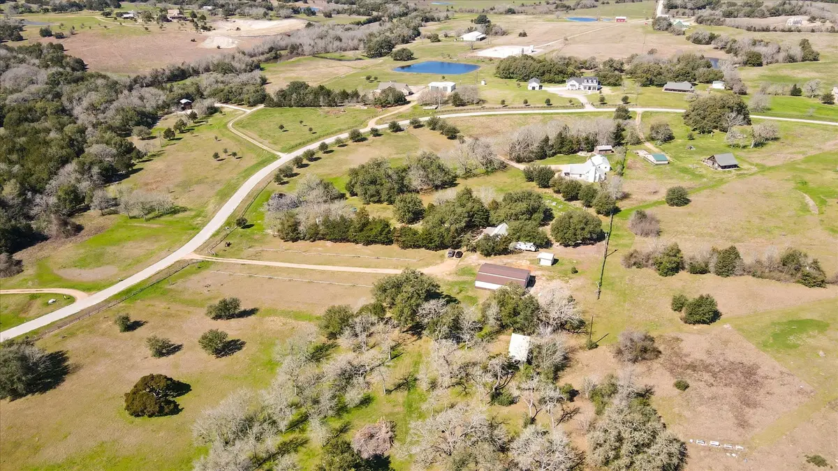 7115 Great Oak Circle, Burton, TX 77835 - Image #1