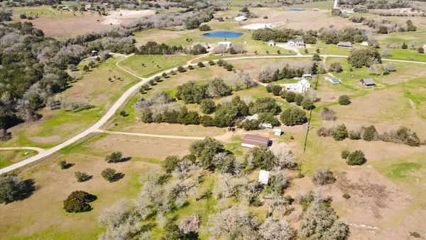 7115 Great Oak Circle, Burton, TX 77835