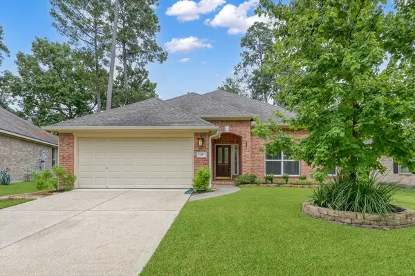 51 N Merryweather Circle, The Woodlands, TX 77384