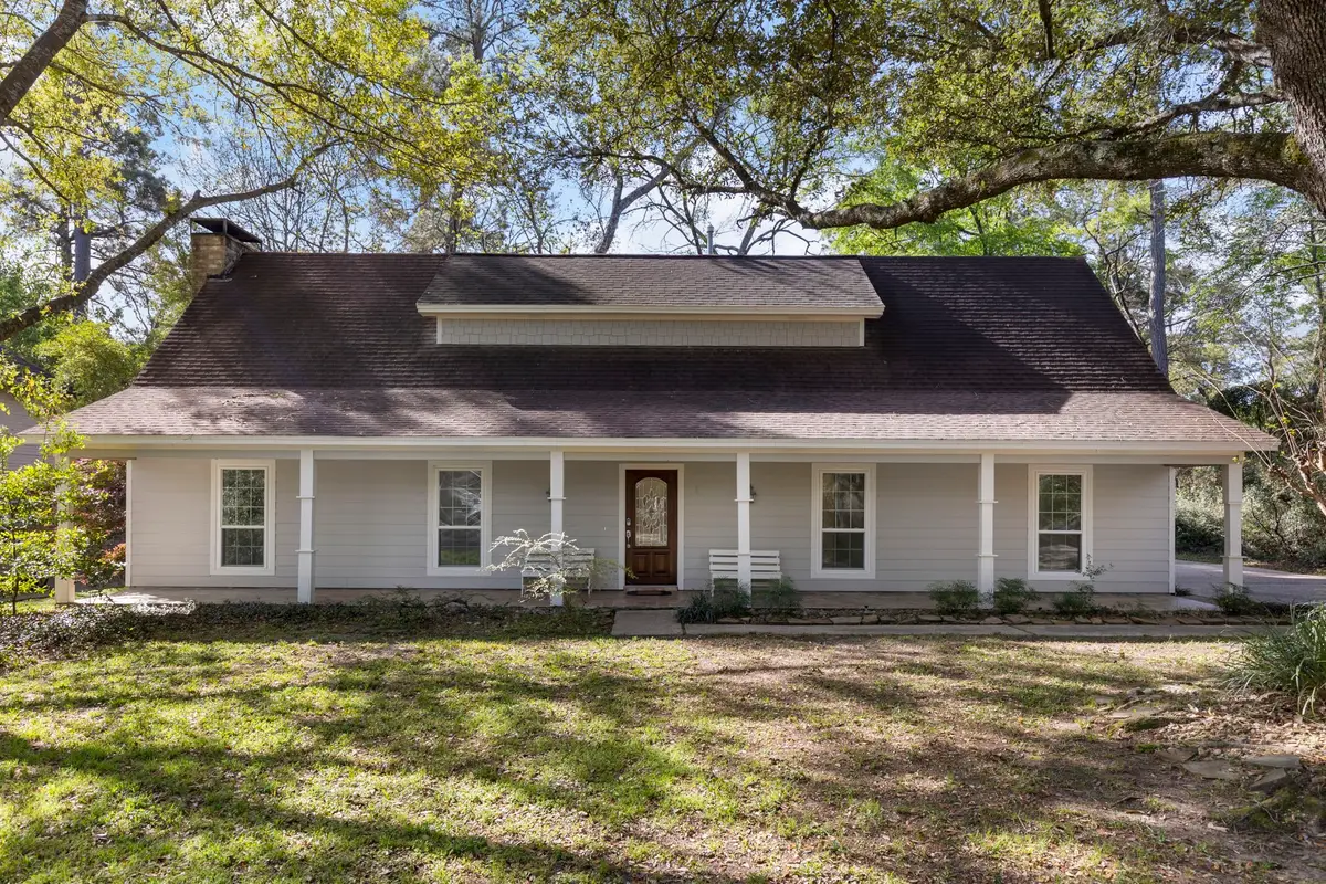 1 Cape Chestnut Drive, The Woodlands, TX 77381 - #1