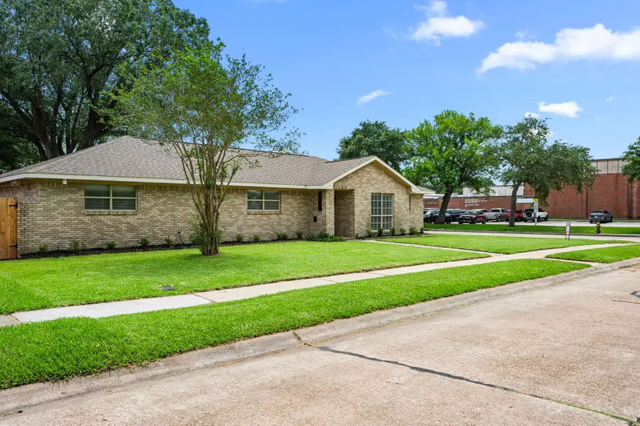 825 James Street, Deer Park, TX 77536 - #2
