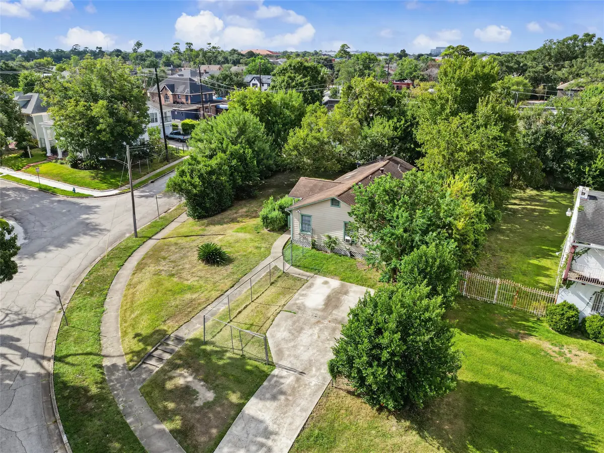 5130 Live Oak Street, Houston, TX 77004 - #1