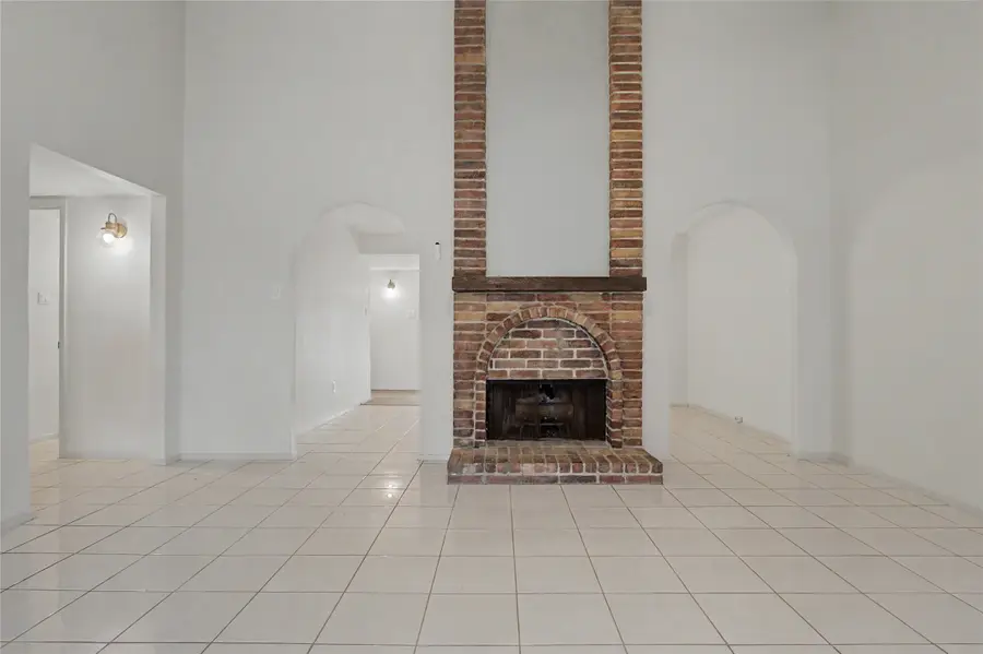 9423 Bollingbrook Drive, Houston, TX 77083 - #2