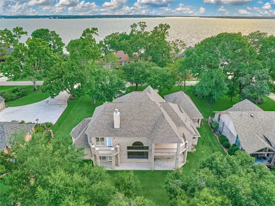 9370 Escondido Drive, Willis, TX 77318 - #2