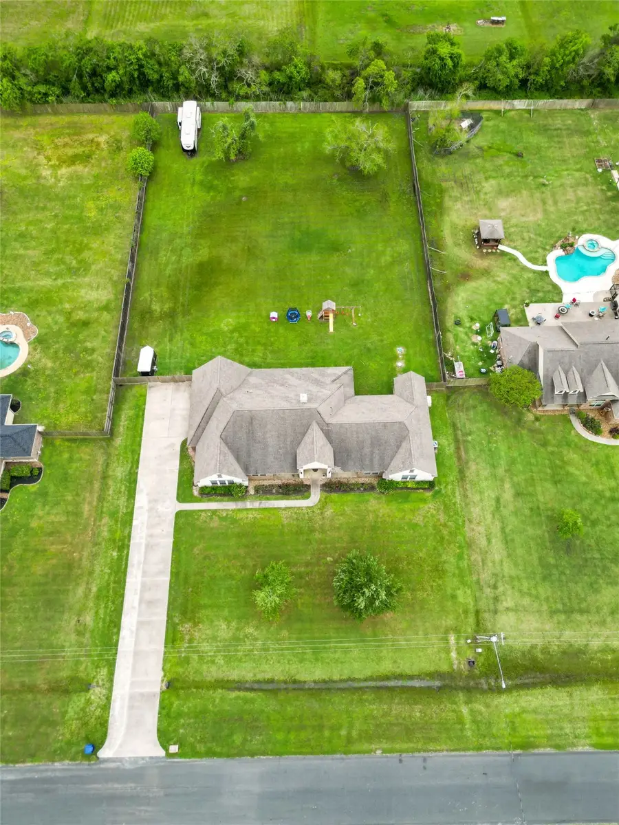 4502 Landon Lane, Baytown, TX 77523 - Image #2