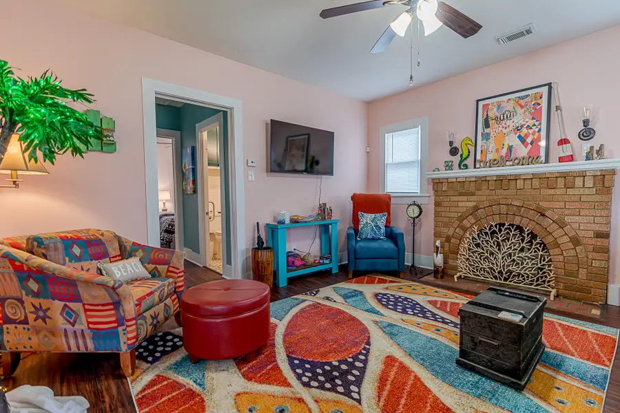 4111 Avenue T, Galveston, TX 77550 - #2