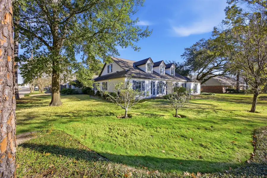 12126 Kimberley Lane, Houston, TX 77024 - Image #2