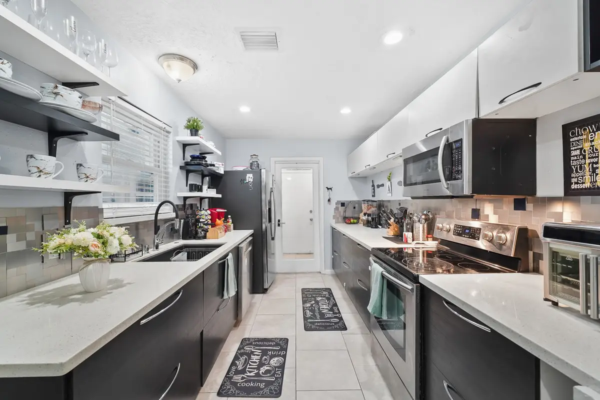 6623 Maczali Drive, Stafford Missouri City, TX 77489 - Image #1