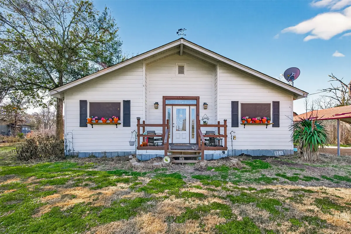 38241 N Bonnie Lake Drive, Hempstead, TX 77445 - Image #1