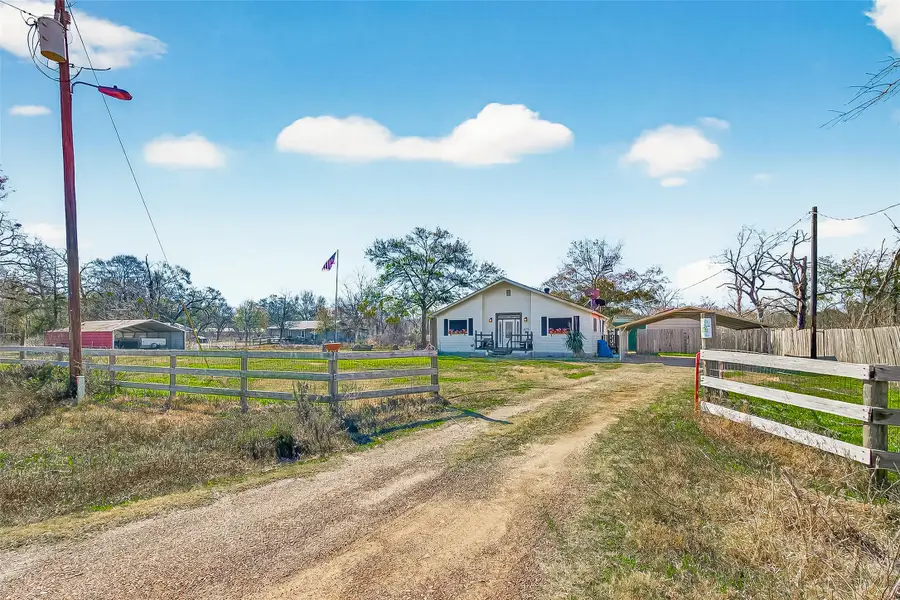 38241 N Bonnie Lake Drive, Hempstead, TX 77445 - Image #3