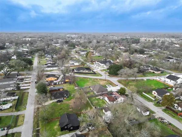 954 Saint Clair Street, Houston, TX 77088