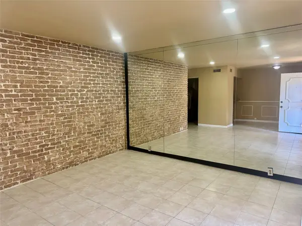 5353 Richmond Avenue #4, Houston, TX 77056