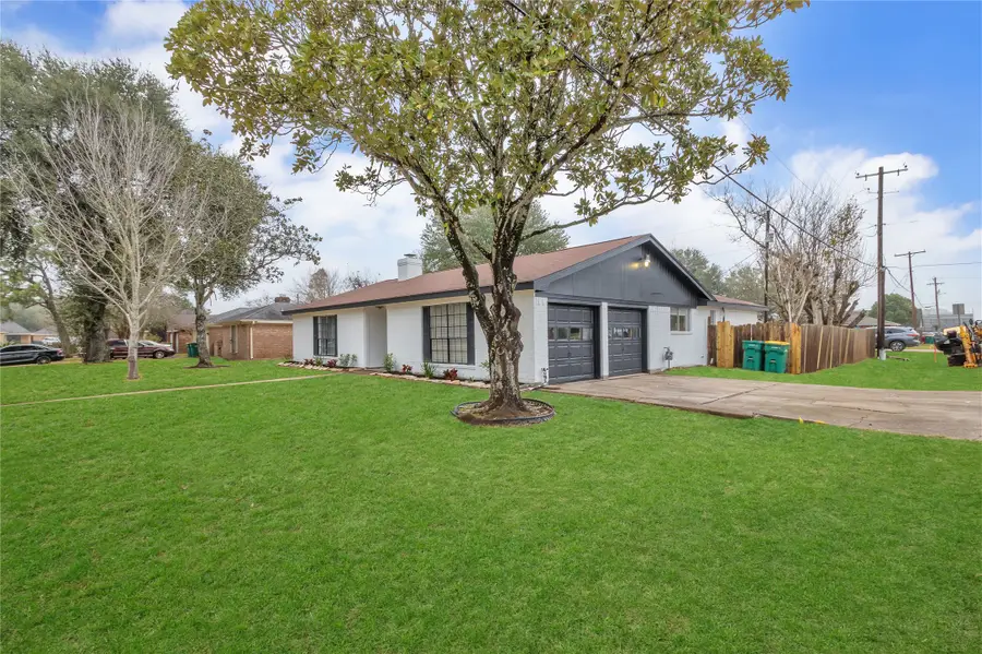 1 S Heights Street, La Marque, TX 77568 - Image #3