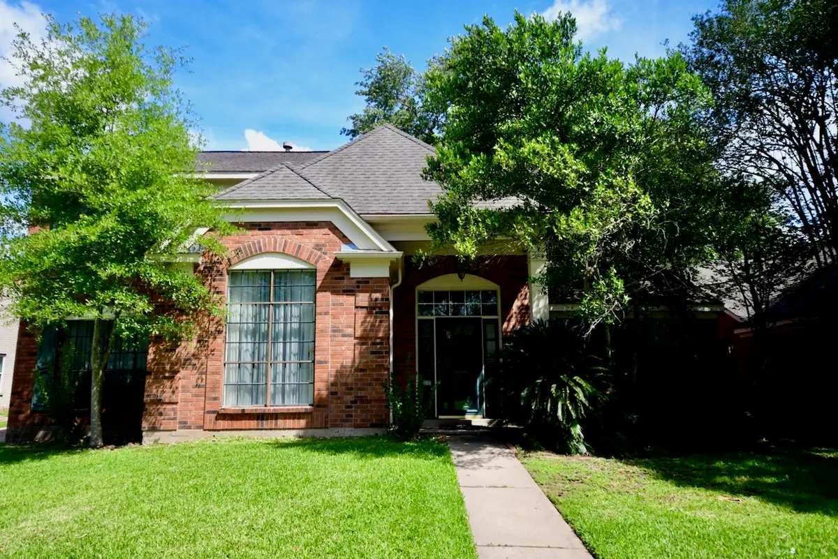 3019 Country Club Blvd, Sugar Land, TX 77478 - #1
