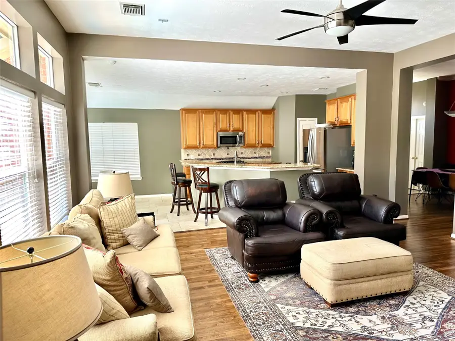 8910 Everhart Lane, Houston, TX 77040 - Image #3