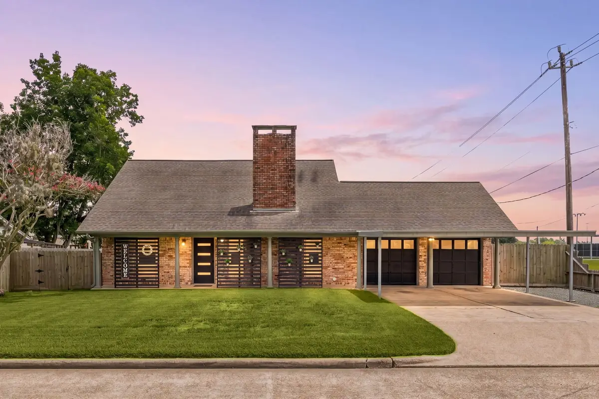 222 W Vaughn Lane, Deer Park, TX 77536 - #1