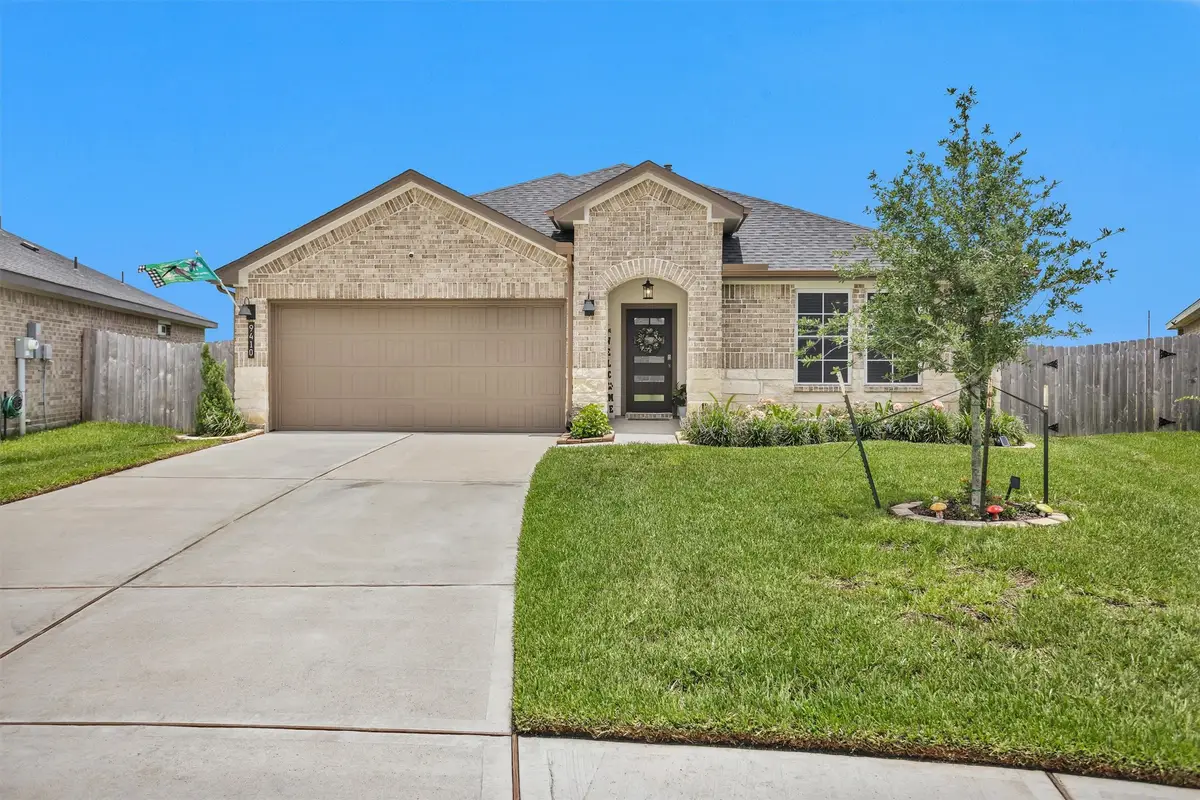 9410 Madison Avenue, Texas City, TX 77591 - #1