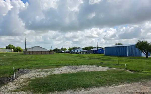 1202 W Dallas Avenue Lot 1, Seadrift, TX 77983