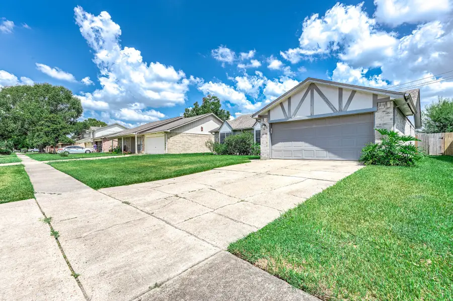 8434 Quail Crest Dr, Missouri City, TX 77489 - Image #2