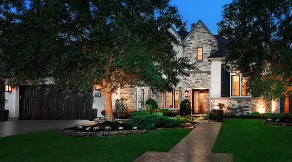 46 Pine Brook Court, Shenandoah, TX 77381