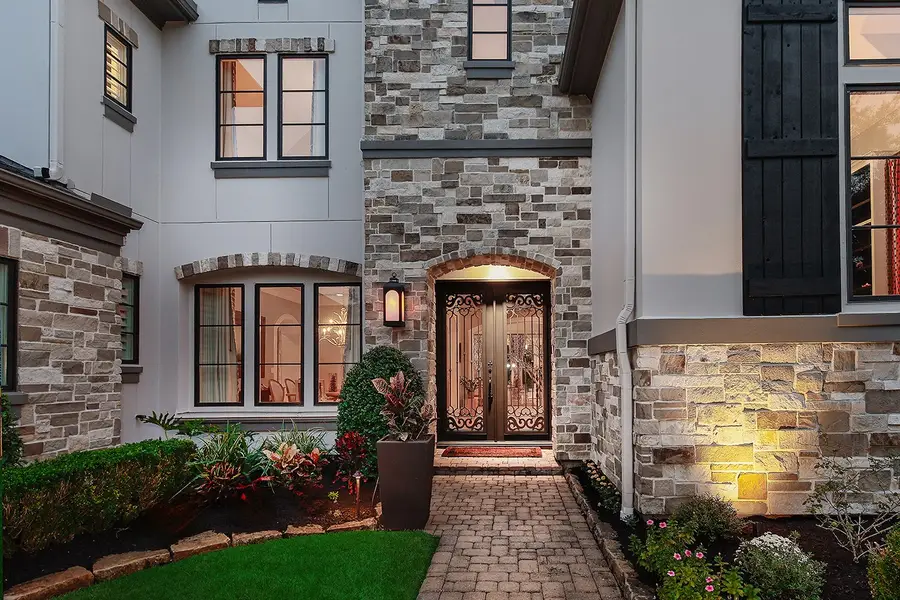 46 Pine Brook Court, Shenandoah, TX 77381 - Image #3