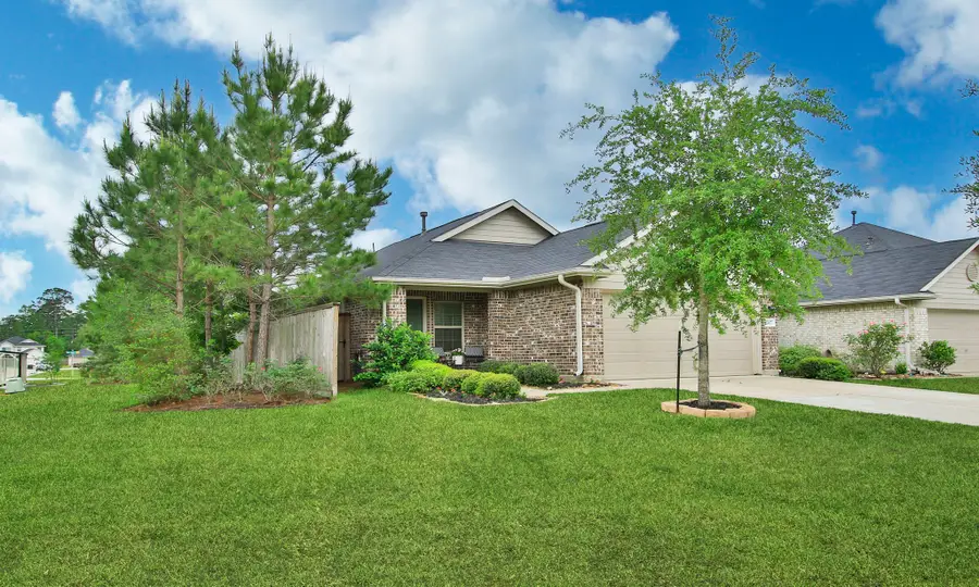 1307 Winding Willow Drive, Pinehurst, TX 77362 - #2