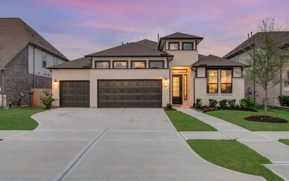 1911 Fossil Ridge Drive, Richmond, TX 77469 - #1