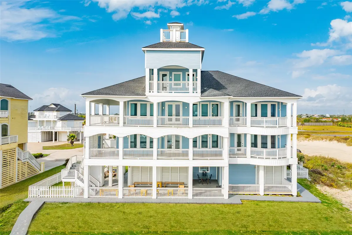 12207 Hershey Beach, Galveston, TX 77554 - Image #1