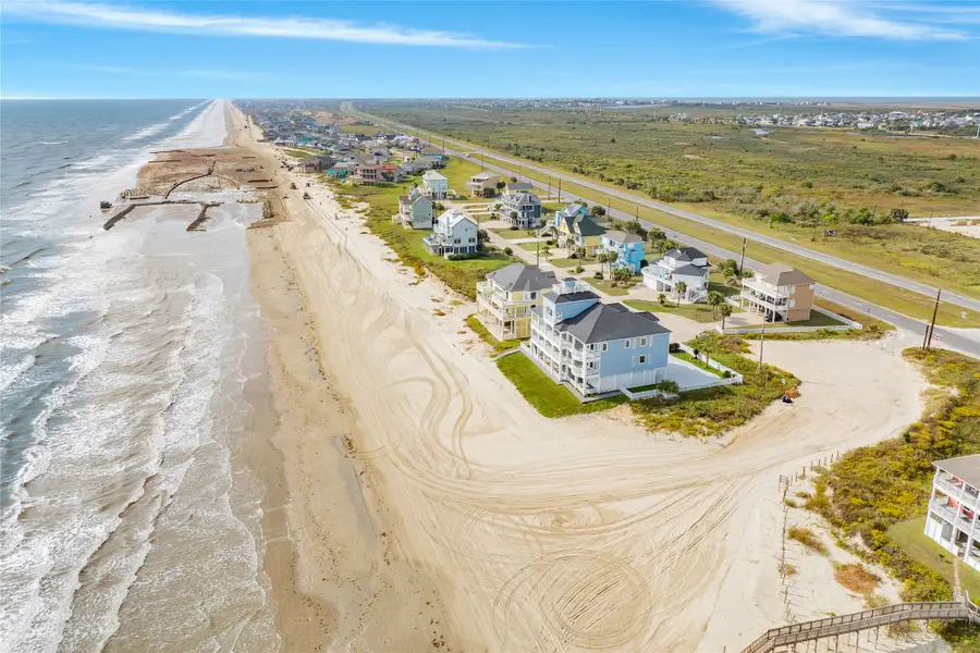 12207 Hershey Beach, Galveston, TX 77554 - Image #3