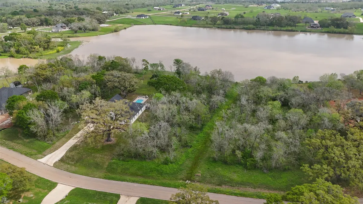 21502 Chenango Lake Drive, Angleton, TX 77515 - #1