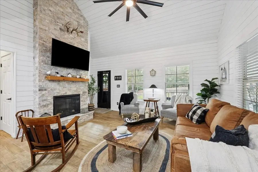 119 Sycamore Drive, Brookeland, TX 75931 - Image #3